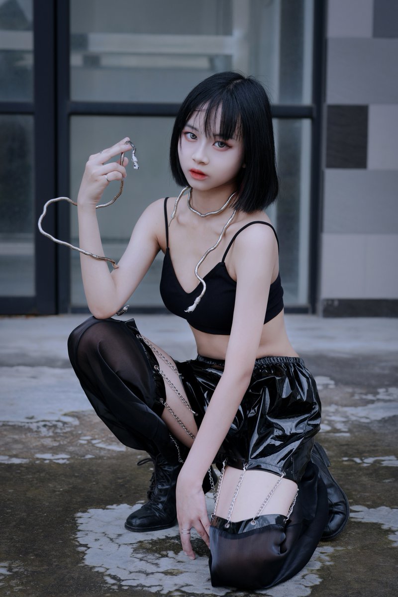 fengge_studio's tweet photo. #ダンス #キャットウォーク #スポーツブラ #女初中生 #sportsbra 
MD:叶梓 https://t.co/RbtIoWqhvk