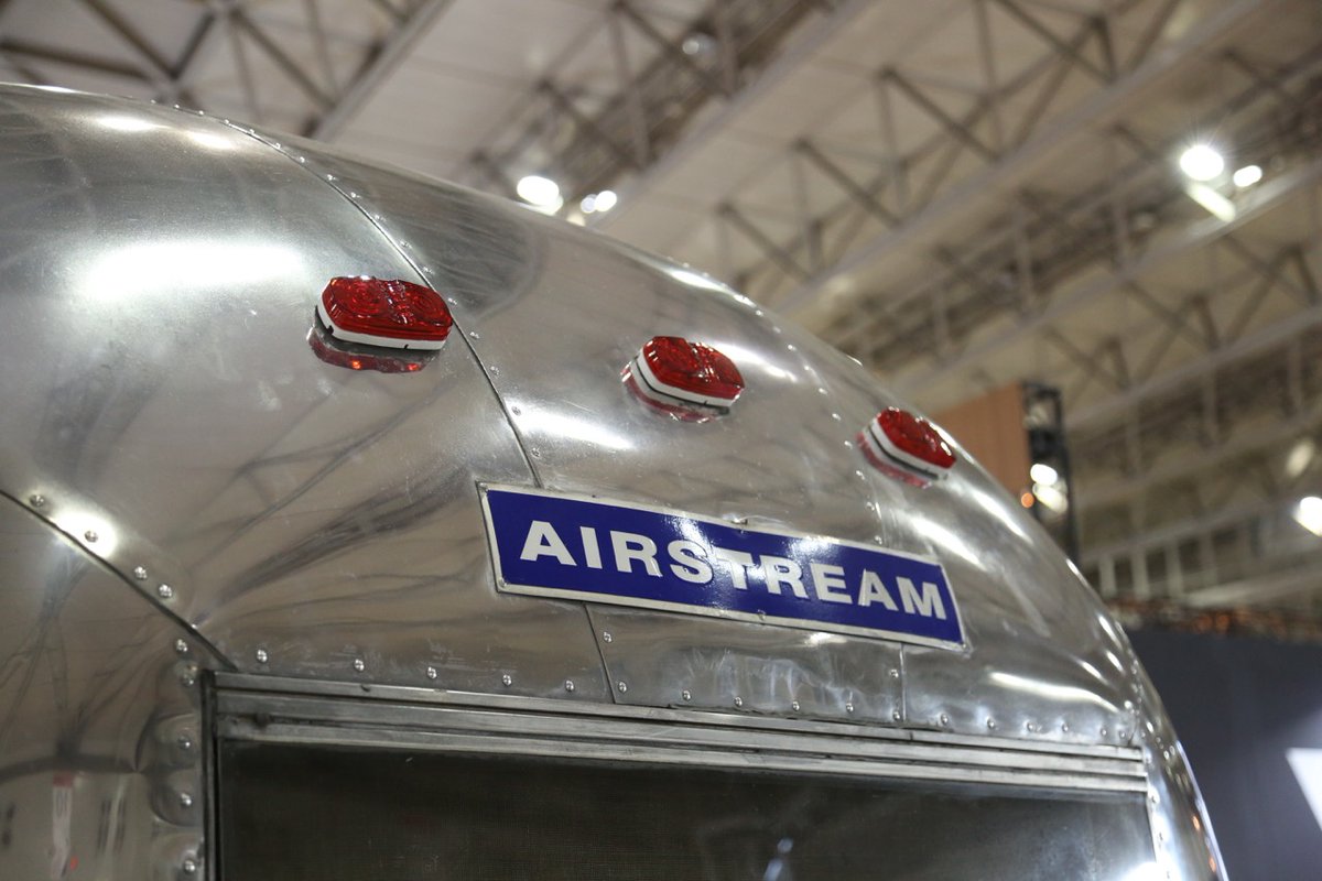 tokyoautosalon's tweet photo. 【東京オートサロン2022 出展車両】
出展者名:JETSTROKE
車両名:エアストリーム
Base:エアストリーム
この他にも全出展車両掲載中!
\東京オートサロンアルティメートガイド/
https://t.co/ObLmSjadVc
#JETSTROKE
#tokyoautosalon #autosalon
#東京オートサロン #オートサロン #TAS2022 https://t.co/s1Y96CDTCh