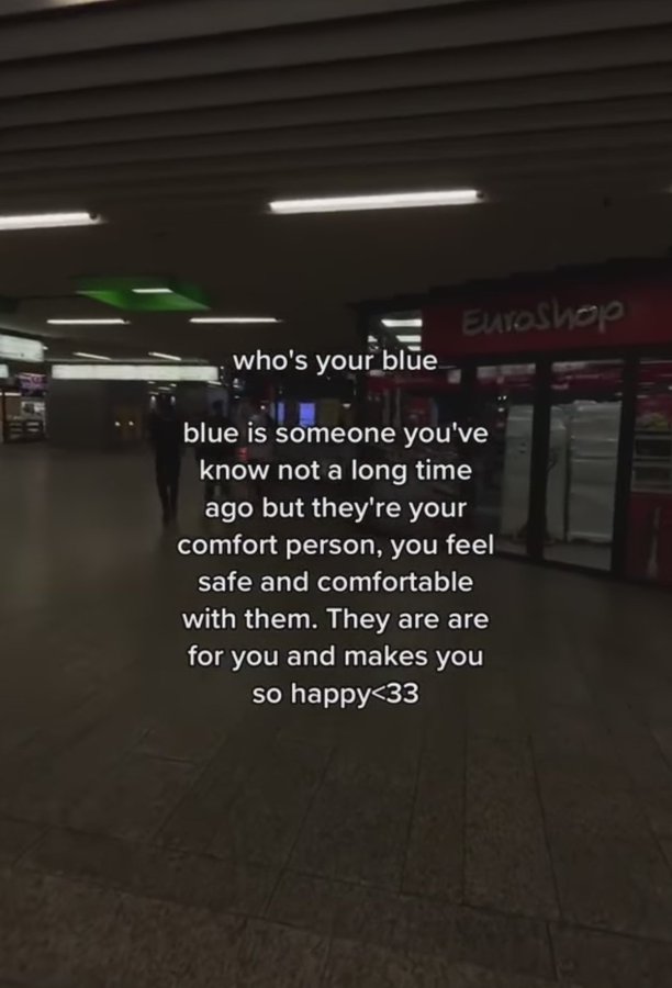 yglvur's tweet photo. Tag your blue https://t.co/IyTBB4yvpt