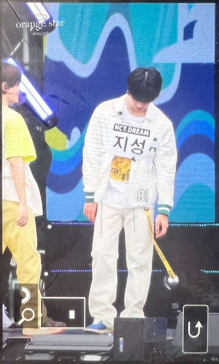 처럼 tweet media