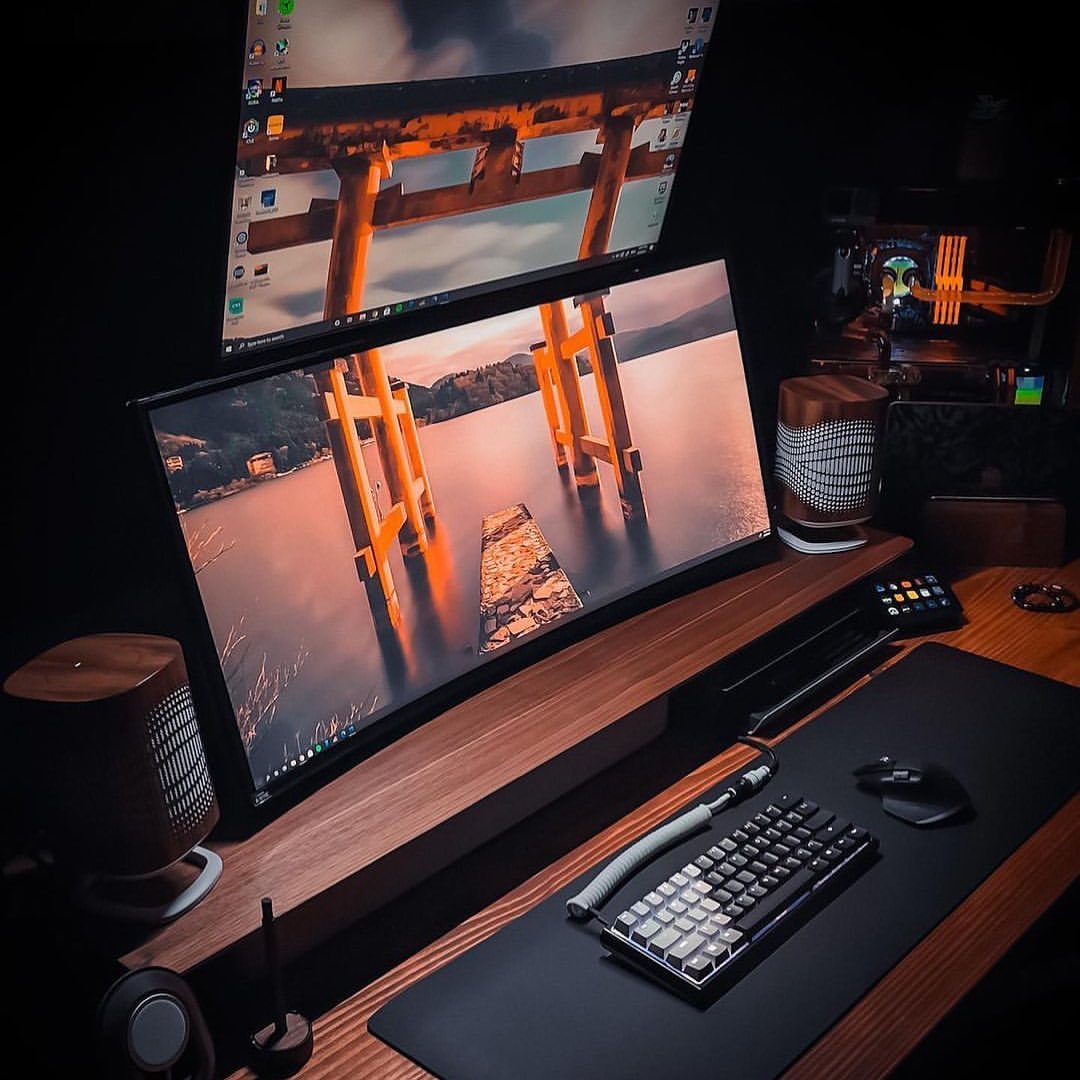 GamearMr's tweet photo. Rate dream room 1-10 🔥 🔥🔥🔥
#radeon #liquidcooling #pcmod
#setupgamer #battlestations #custompcbuild
#nvidiageforce #setupgaming #computersetup #rgblights
#pcfortnite #pcsetups #pcgram #desktoppc
#gamingnation #asrock #pcaddicts #cablemanagement
#gameforlife #gamingpcbuild https://t.co/VPmjrRjHsp
