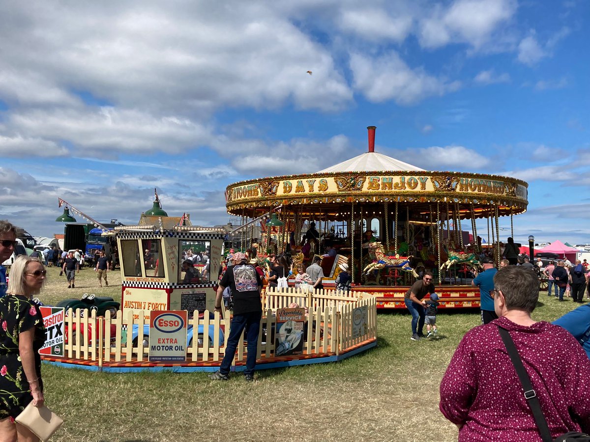 Michael88934646's tweet photo. Blast from the past and fun day out at the Yorkshire steam rally. https://t.co/0VwcX8qkNT