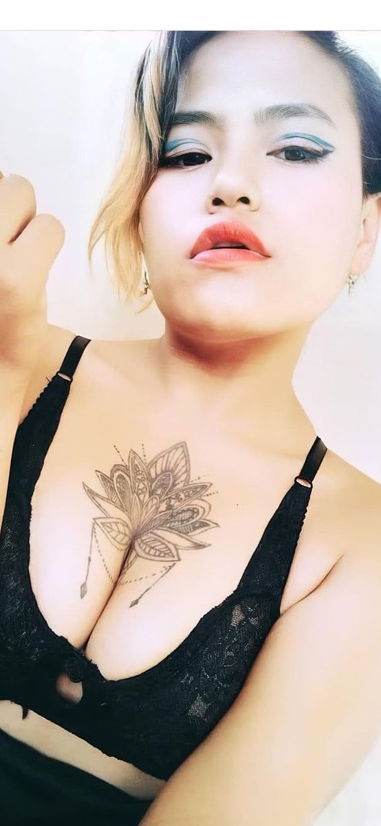 NotahackerO's tweet photo. Eat me? https://t.co/sfiUJAg0WS
