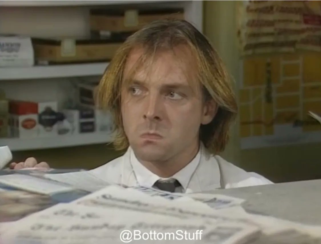 BottomStuff's tweet photo. #Monday morning face. 

#Bottom #RikMayall https://t.co/OxSdYn44nr