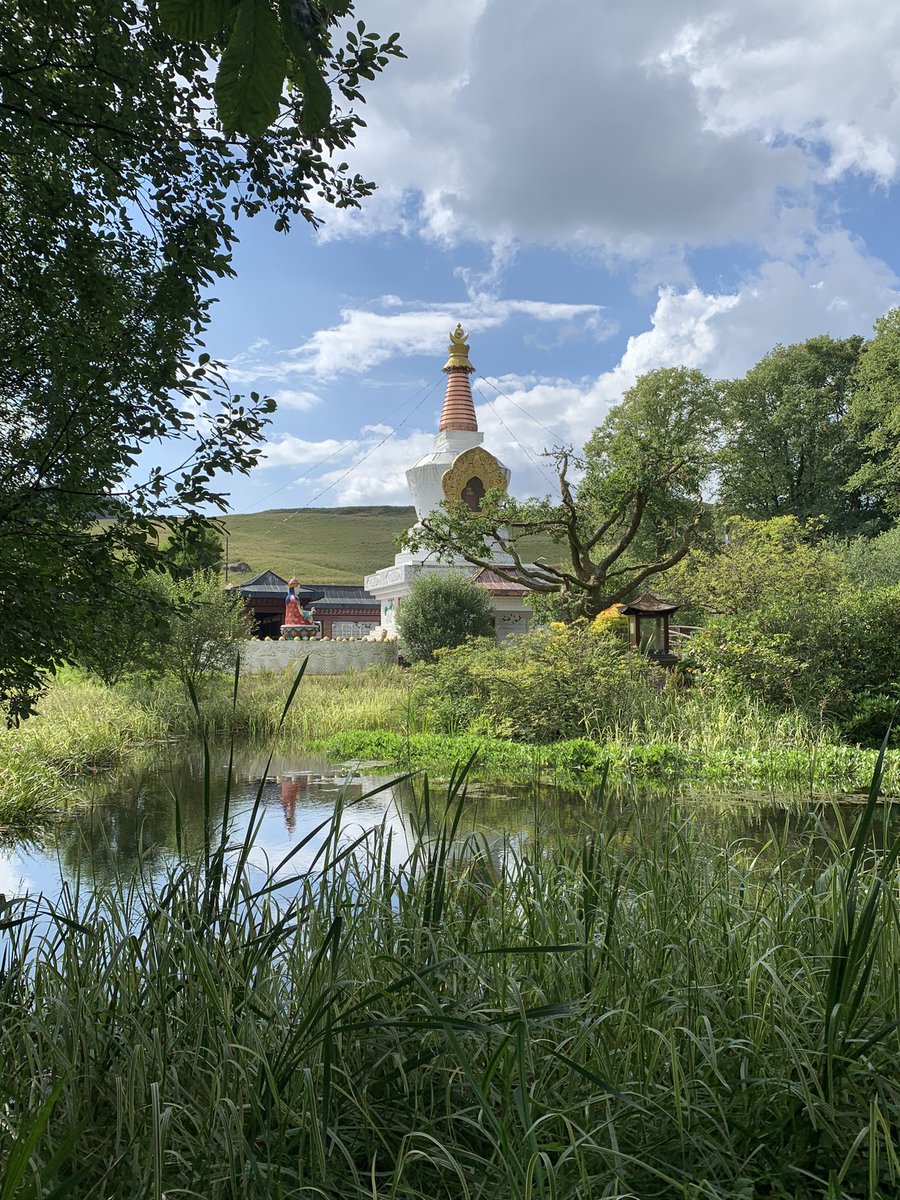 What a blessings to have a LE retreat at Samye Ling, Scotland. We reconnected with the practices, opened to universal energy and touched each other deeply. There were many Noble, Awesome and Shiny moments. Immense gratitude.