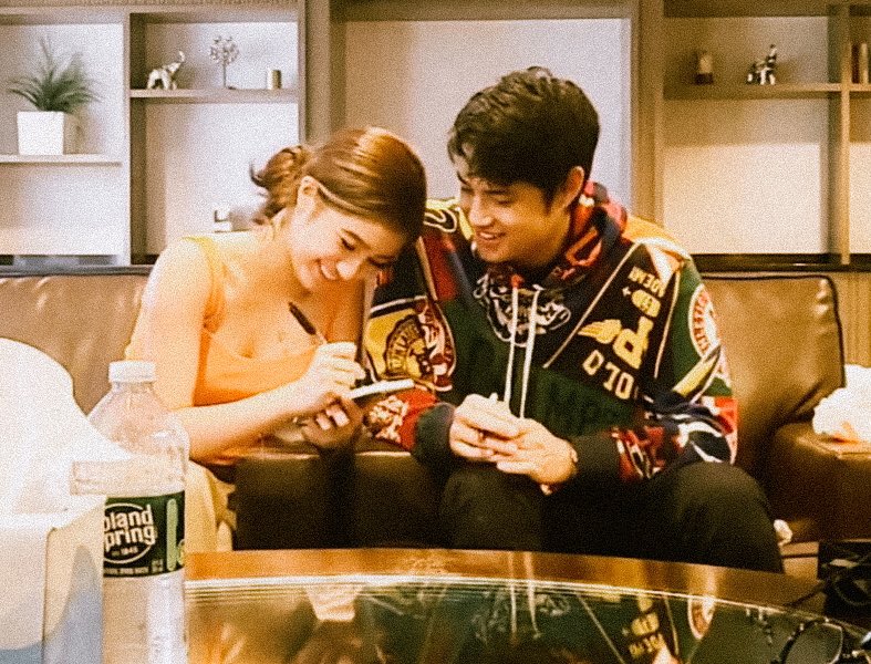doughnbels's tweet photo. look at those smiles 😩🤍 #DonBelle https://t.co/tgd8uYmPEs