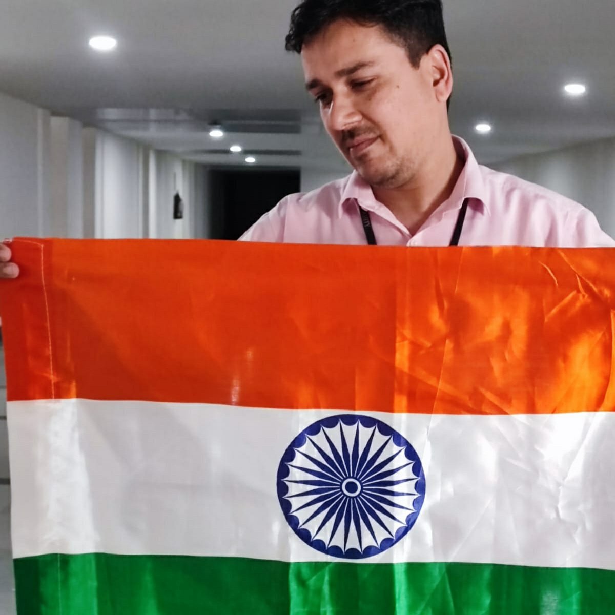 mudibhatnagar15's tweet photo. #NewProfilePic https://t.co/ADCPDByCBP