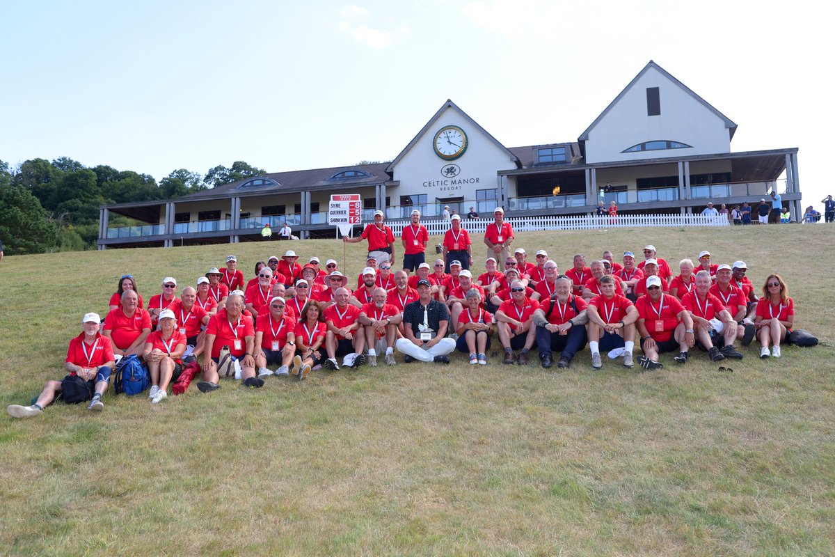 Thank you to all of the staff and volunteers who joined us at <a href="/TheCelticManor/">Celtic Manor Resort</a> last week ❤️👏

We couldn't do it without you 🥰

#CazooOpen🏴󠁧󠁢󠁷󠁬󠁳󠁿