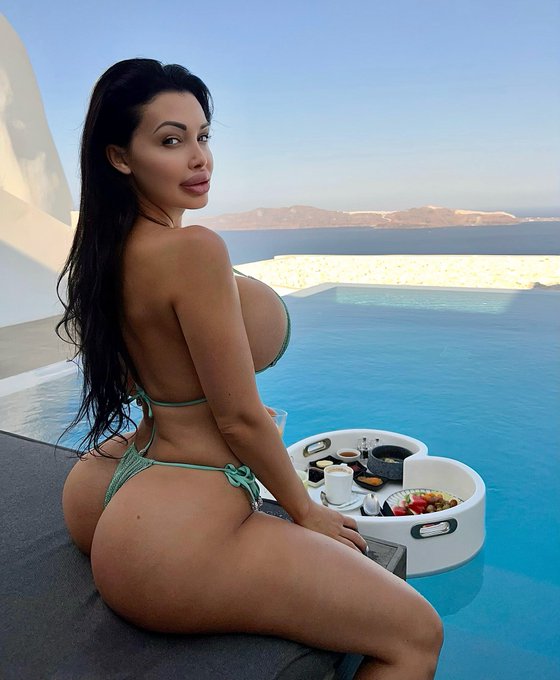 Breakfast is served https://t.co/VL9RFiRMF1