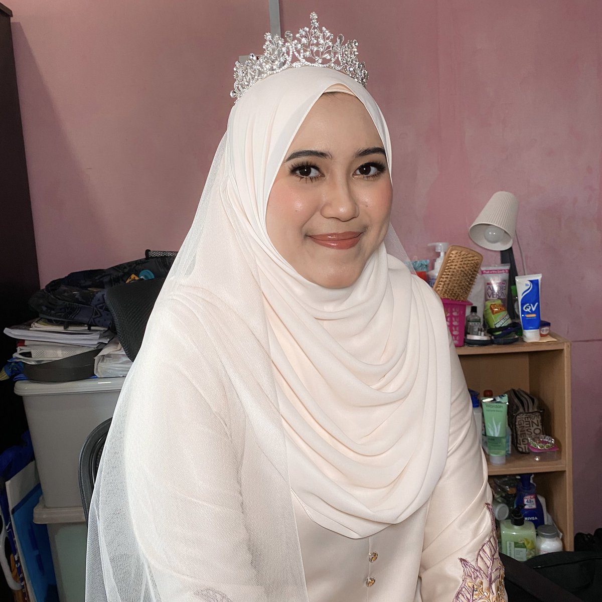 atendoesmakeup's tweet photo. Sarah | Solemn
#muabangi #muabangimurah #makeupnikahbangi #makeupsandingbangi #makeupeventbangi #makeupbridesmaidbangi #makeupdinnerbangi #makeupphotoshootbangi #muaputrajaya #muaputrajayamurah #makeupnikahputrajaya #makeupsandingputrajaya https://t.co/IiRI7LlqSR