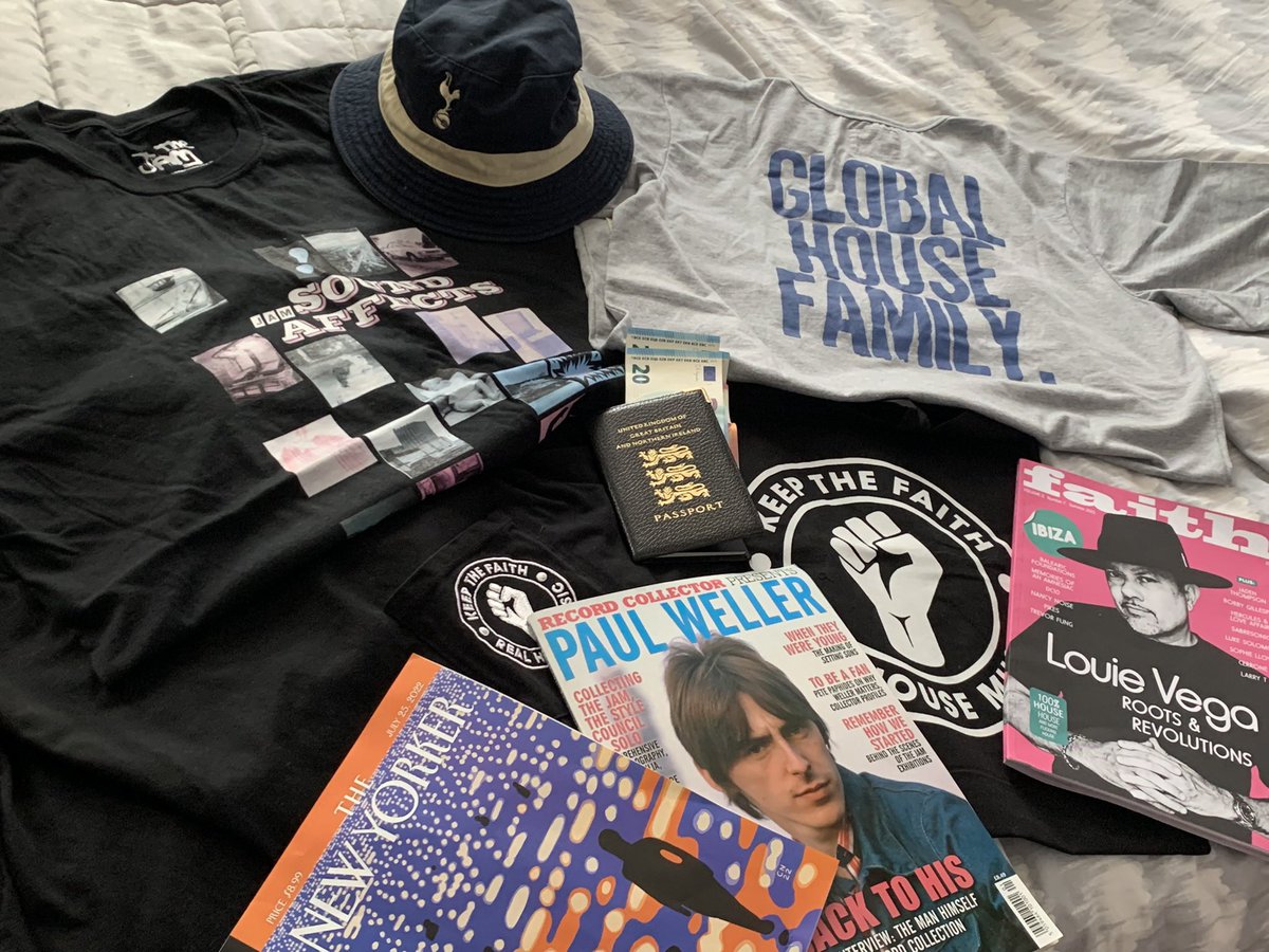 MaccaTHFC's tweet photo. @FaithFanzine @terrystuckshop @paulwellerHQ @NewYorker Scilly bound…ciao!🇮🇹😎#italia🇮🇹 #italian_trips https://t.co/feJbzM4RYc