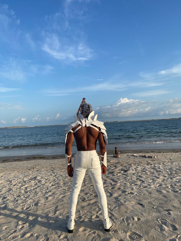 _le_entertainer's tweet photo. See the god of a setting his vibe, he no send anybody. #GodOfObsession https://t.co/hlKNyIodYx