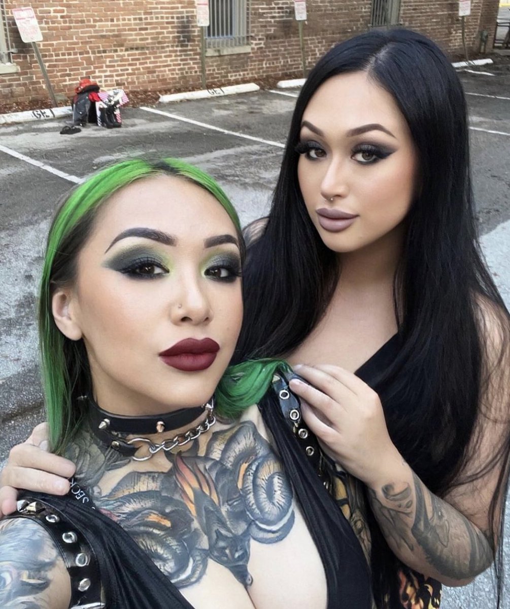 HowlingCoquette's tweet photo. The best anyone could ask for. 🖤 https://t.co/nZE5Mj8puE