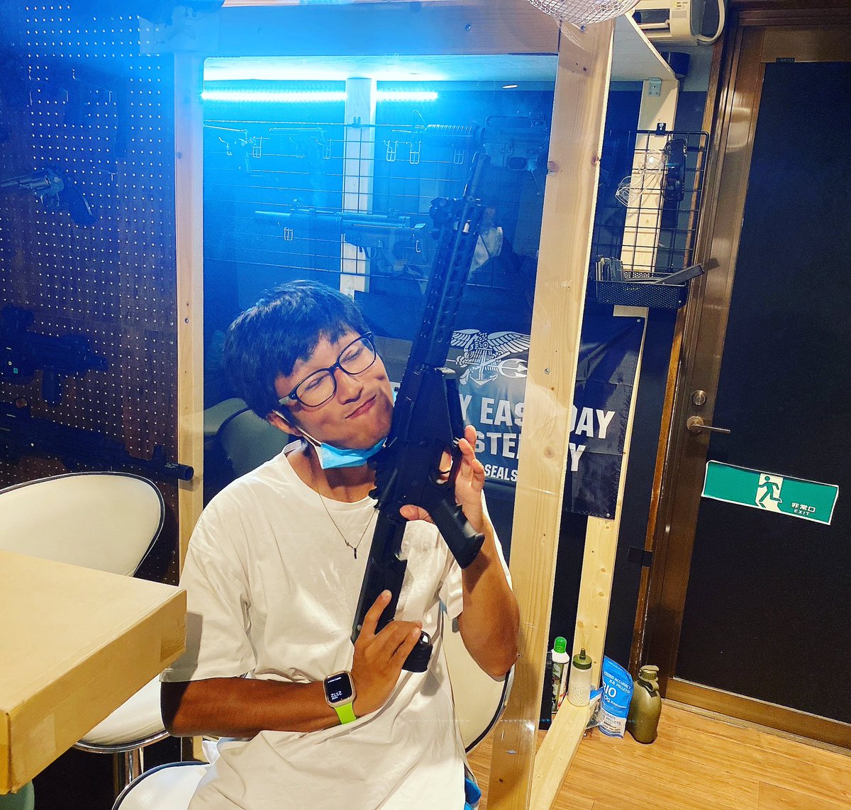 nNReU0vnfrOsLi9's tweet photo. @acticaljp
今日はお友達のバーへ!
おひさしぶりに地元で呑みました。
快感w
#ミリタリーコンカフェ
#actical
#あくほん
#本厚木駅 https://t.co/jWmB2B20to