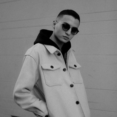 DEzzobair's tweet photo. #NouvellePhotoDeProfil https://t.co/Os2xbiIuna