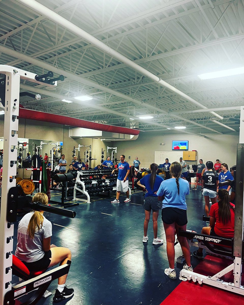 Annnnnd they’re off!!!

Starting my day in the weight room with <a href="/BenMonaco20/">Ben Monaco</a> coaching up our <a href="/CHSSoftball20/">CHS Softball</a> &amp; <a href="/CardsVBallCHS/">ClintonCardsVolleyball</a> teams BRIGHT &amp; early. 

Happy Christmas in August Cardinals❗️❕❗️

#FirstDayOfPractice
#ClintonALLIN
#CardinalPride 

🔵⚪️🔴🐦
