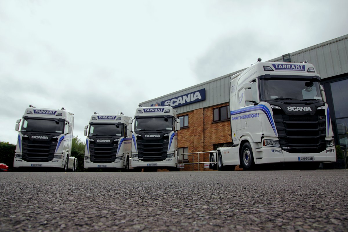 The eagerly awaited reveal of the brand new 2022 Tarrant International Ireland Scania fleet! Four brand new S-Series Scania trucks have been added to the Tarrant  Fleet through AOC Commercials.
A big and happy day for all involved as the trucks lined up to join their new owners.