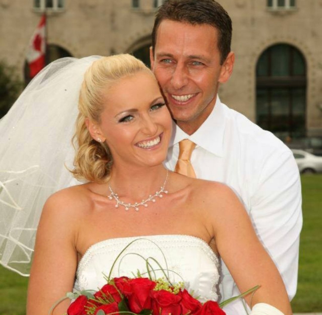 #weddingday #Anniversary 12 YEARS MARRIED 👩🏼‍❤️‍💋‍👨🏻👩🏼‍❤️‍💋‍👨🏻👩🏼‍❤️‍💋‍👨🏻. And BOTH still HAPPY &amp; very much in love! ❤️❤️❤️❤️<a href="/NickLangxxx/">NickLang</a>