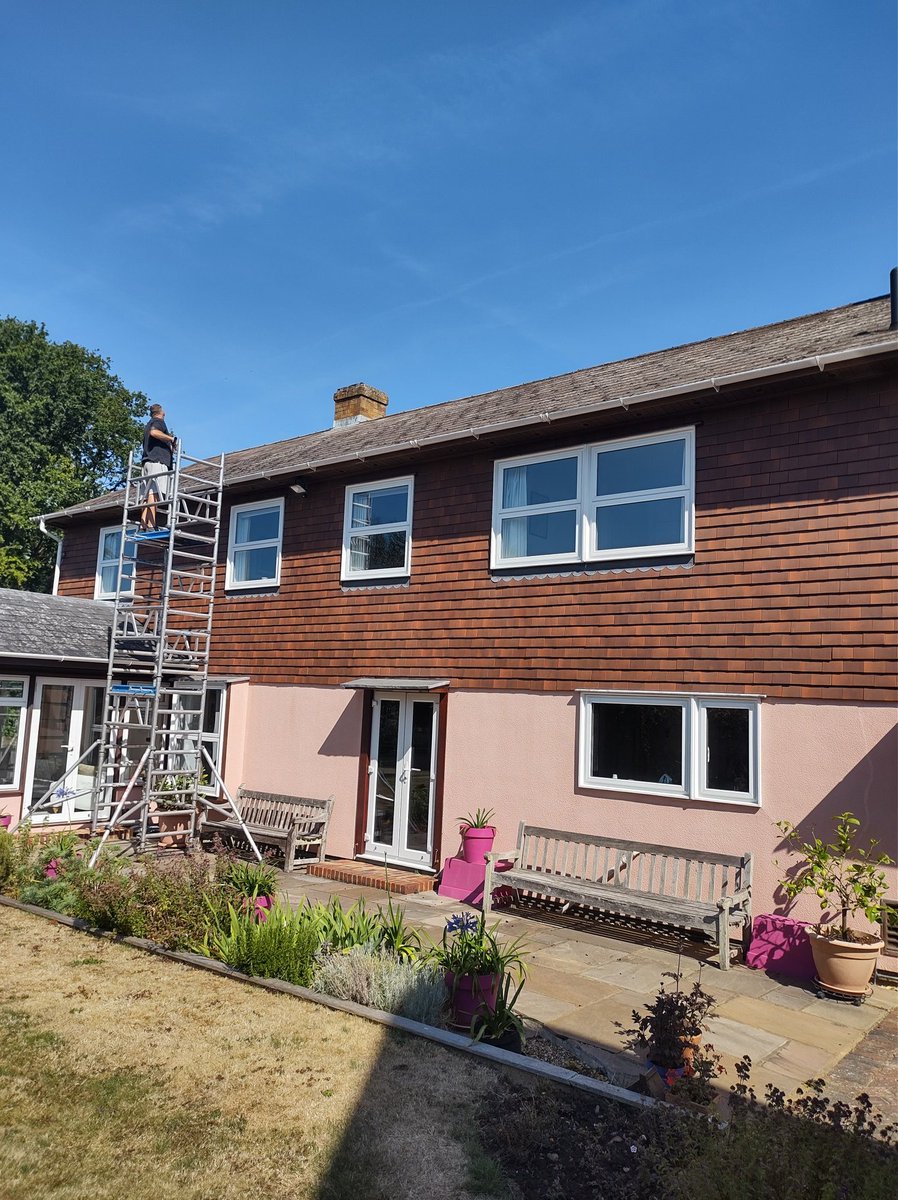 Hadlow Exterior Cleaning tweet media