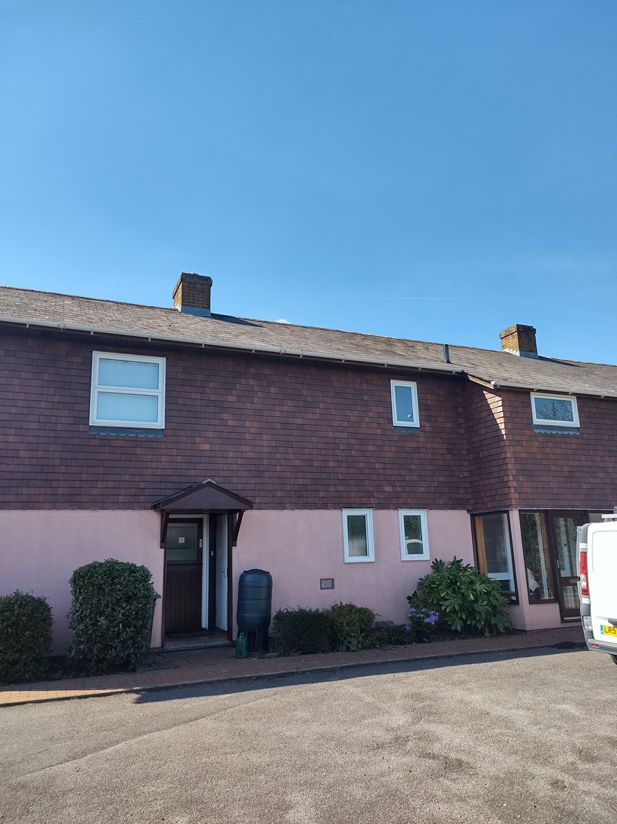 Hadlow Exterior Cleaning tweet media