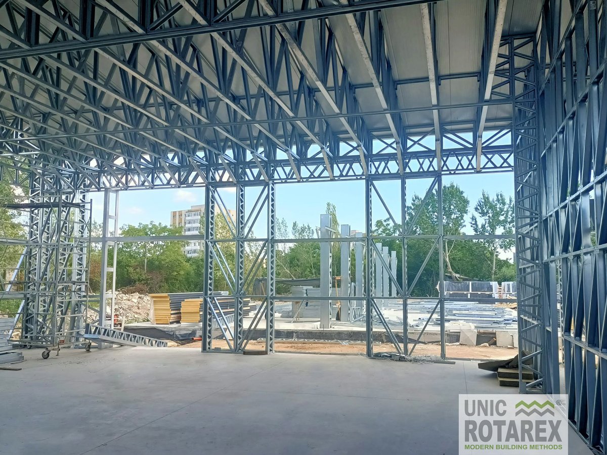 UnicRotarex's tweet photo. → https://t.co/xZBLw0ySmz 📞 0040 371 787 888
👨‍💻👌 We have a great design team who optimizes the material consumption so you benefit from the best quality-price ratio
👷‍♂️✅ Work in progress - 2 industrials buildings in Ploiesti, 916 m²
#steelframe #industrial #halametalica https://t.co/pd6hgnru2l