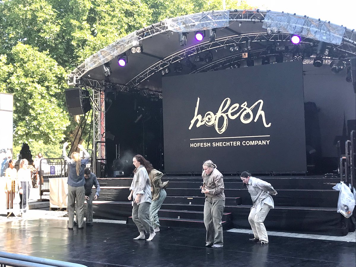 DanceEastCAT's tweet photo. Yesterday, our incredible CAT Grads performed an extract of Hofesh Shechter’s Political Mother on the @NationalTheatre’s River Stage! They smashed it 💥 Congratulations to everyone involved, and thanks to the incredible @HofeshCo! 

@dance_east @DanceCATs_news @NationalTheatre https://t.co/dDO4St7QfC