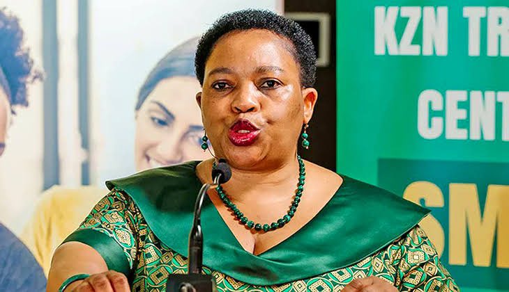 EthekwiniNews's tweet photo. BREAKING: Nomusa Dube-Ncube has been elected as the new premier of KZN after Sihle Zikalala’s resignation. https://t.co/okvSwXLO0f