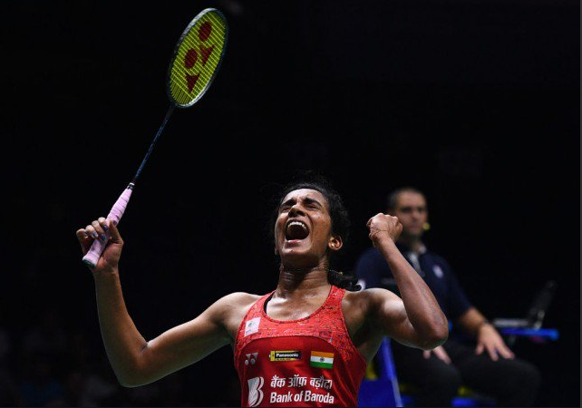 India_AllSports's tweet photo. P.V Sindhu wins GOLD medal 😍 
👉 Sindhu beat WR 13 Michelle Li 21-15, 21-13 in Final. 
👉 Its 1st CWG Gold medal for Sindhu (Earlier Silver in 2014 &amp; Bronze in 2018). 
👉 Its 19th Gold for India &amp; 56th overall medal in this edition. 
#CWG2022 
#CWGwithIAS https://t.co/b5aaIRRD2g