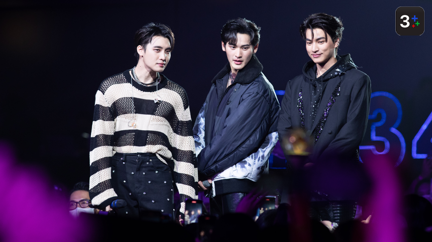 Ch3Thailand's tweet photo. “กลัฟ-มีน-เก้า” แท็กทีมระเบิดความฟินสุดใกล้ชิดกับแฟนๆ ใน “Happy Love Day Fan Meeting” พุ่งติดเทรนด์อันดับ 1 ทวิตเตอร์โลก!
🔗 https://t.co/woaPvdWQxG

#3PlusXMeanGulfKao https://t.co/PKgzXhGZ5K