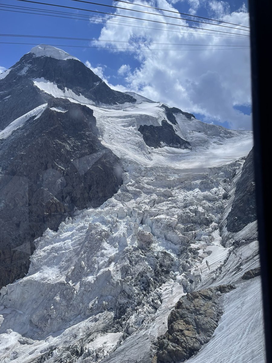 AJRNuttall's tweet photo. I first came here in 1990 and its still my #happyplace this time I brought my son for the first time #FatherAndSon #hikingadventures #Switzerland @zermatt_tourism https://t.co/WgGaaMgbYQ