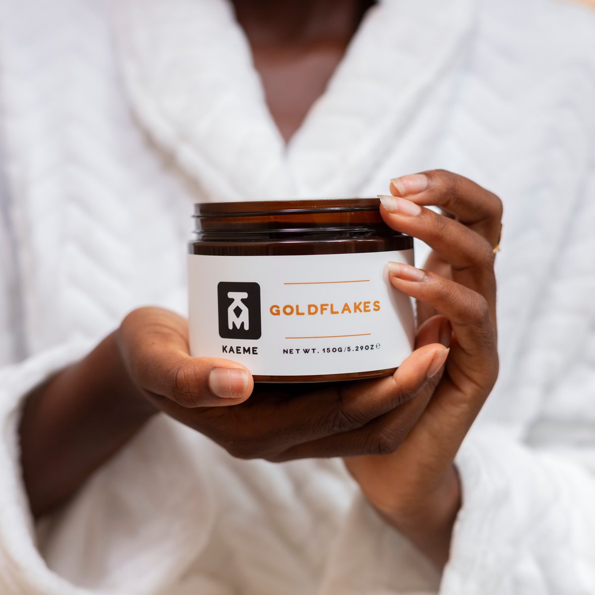hellokaeme's tweet image. On a Monday, what's your first go-to Kaeme scent? Is it #Goldflakes? 

kaeme.com

__

#hellokaeme #sheabutter #blacksoap #madeinghana #skincare #beauty #homedecor