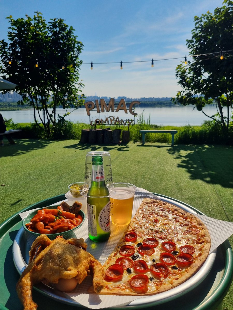 이번 여름 휴가 같이 댕길사람이 없네😂

#섹트