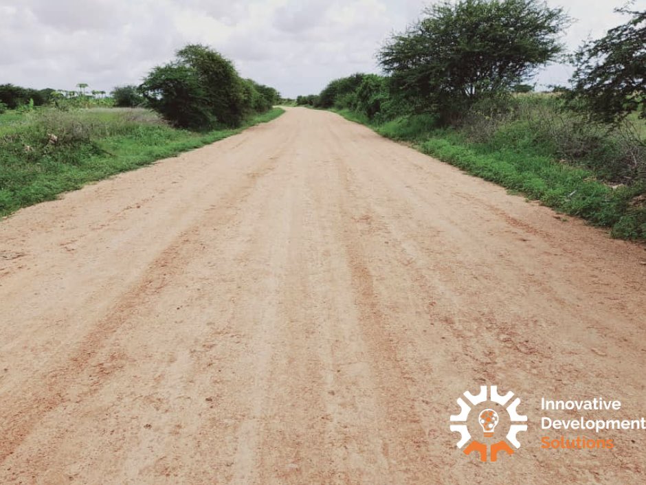 IDSgroupltd's tweet photo. Construction of feeder roads facilitates social mobility and spurs the local economy.
We ensure that any project is delivered according to design.
We are #ShapingPractices to #MaximizeImpact
#ConsultIDS #impact #Somalia #Somaliland #Data #development https://t.co/EaICxYLsKM