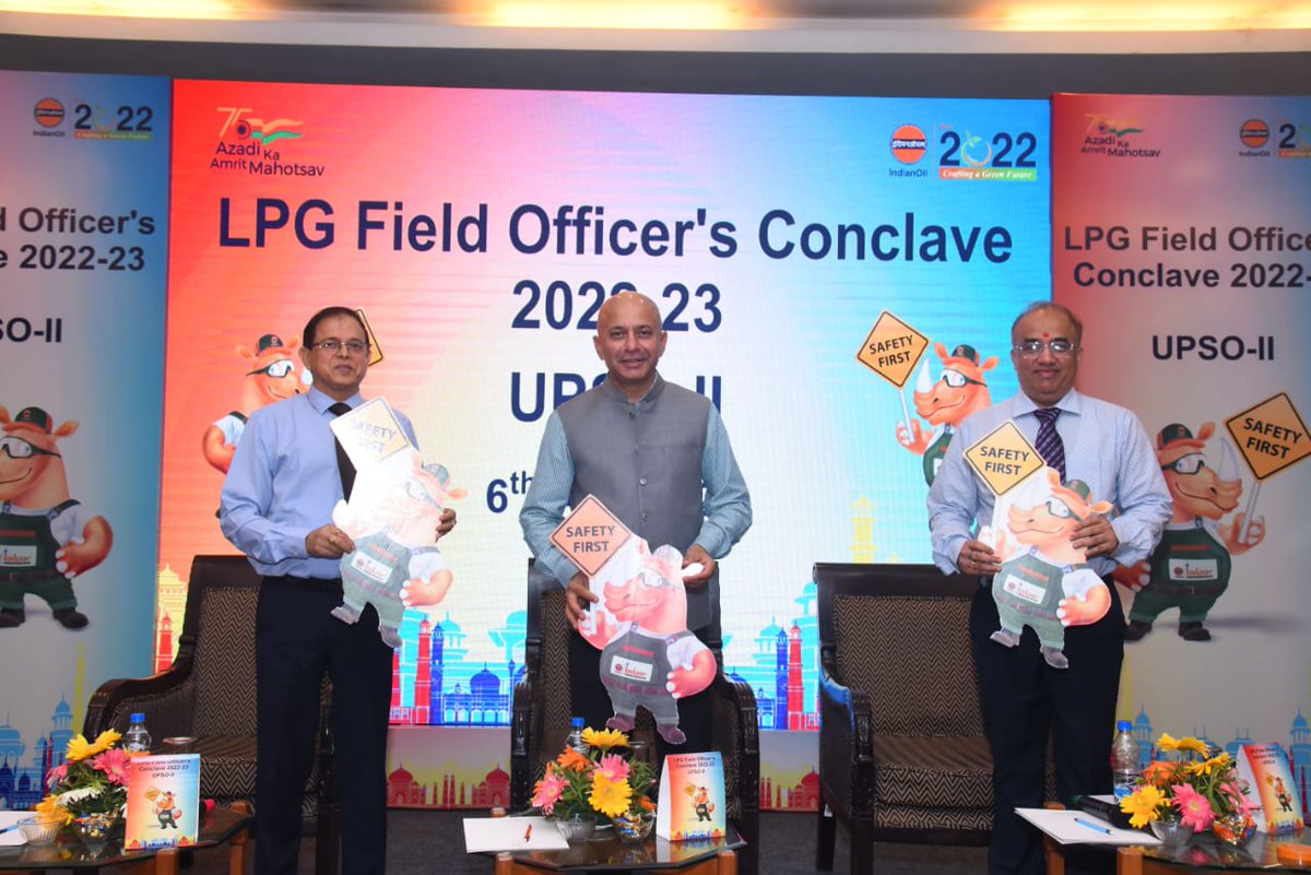 ioclupso2's tweet photo. #SafetyFirst
UPSO2 organised the LPG  Field Officer’s Conclave 2022-23 at Agra. Sh Raj Kumar Dube, ED &amp; SH inaugurated on the theme of Safety First, change of Suraksha Hose to achieve zero accident in LPG
@ChairmanIOCL @DirMktg_iocl 
@IndianOil_Delhi 
@raj_dube 
@EDLPGIOCL https://t.co/aql3MO0QgY