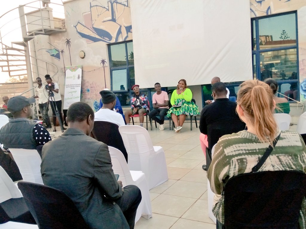 AAssimwe's tweet photo. I was honored to be a panelist at #Tembele Premiere. Its a movie which portrays  #MentalHealth &amp; #MaternalHealth.I highly recommend everyone to watch it so as to learn lessons on how to support survivors. 
Thx @mugisha_morris &amp; #MoIdeas team 👏 
 Trailer: https://t.co/rhDrfwG36h https://t.co/H1BODlipQH