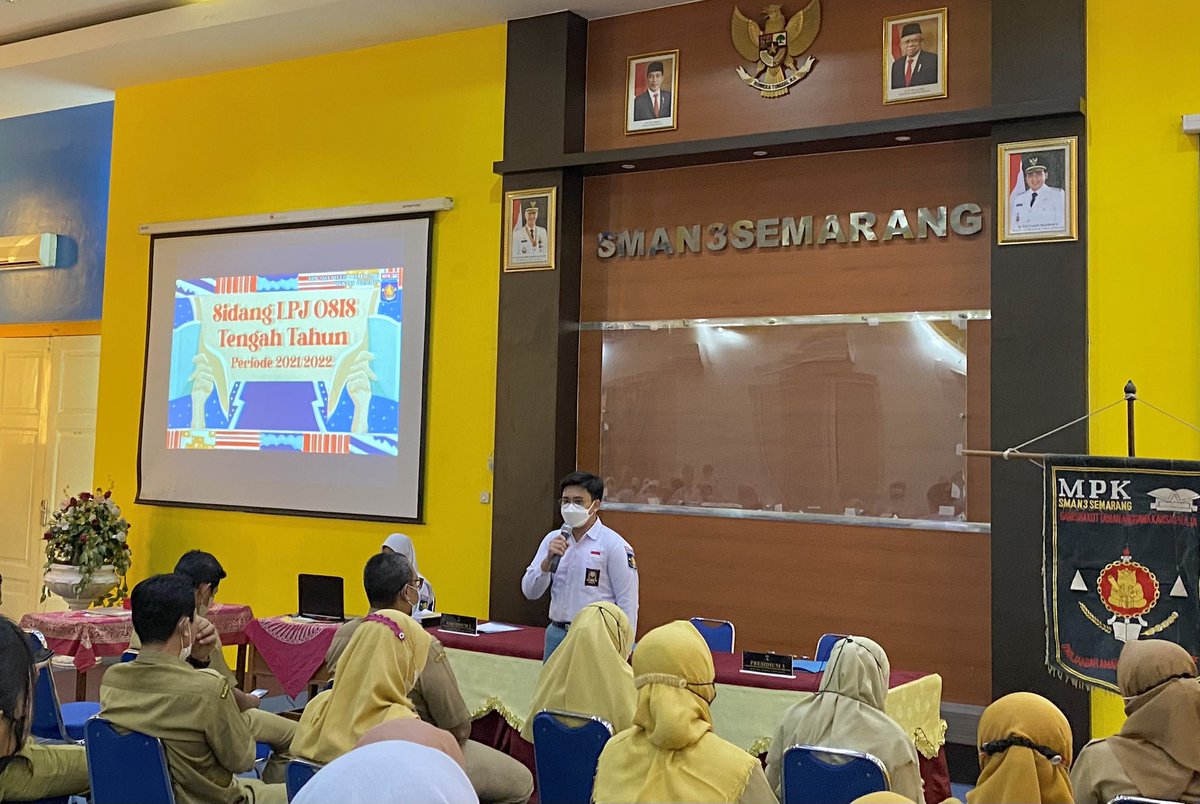 Selamat sore, Satria Ganesha!🐘
Saat ini, Sidang LPJ OSIS Tengah Tahun Periode 2021/2022 sedang berlangsung! Semoga diberi kelancaran 😊