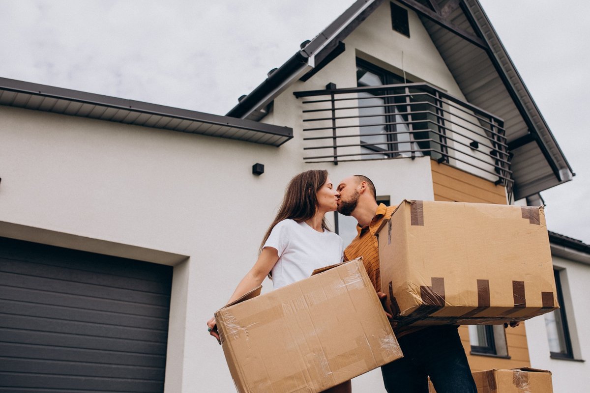 consejoCOAPI's tweet photo. 💡 Los jóvenes, la clave del futuro del #mercado inmobiliario en #España. Los perfiles especializados tienen más oportunidades de encontrar una salida laboral que les permita independencia económica y la compra de una #vivienda.
Infórmate en #Inmodiario https://t.co/QBevTQvnzf https://t.co/LDJx2Sr080