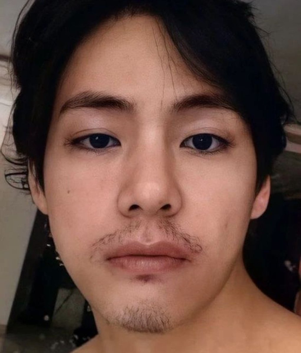 ShadowQueendom's tweet photo. The last 2 Funko Pops of V have had lashes. Can we get a Pop with the beard? #mosthandsomemanintheworld #KimTaehyung #itlooksgood https://t.co/vAlihRSMvD