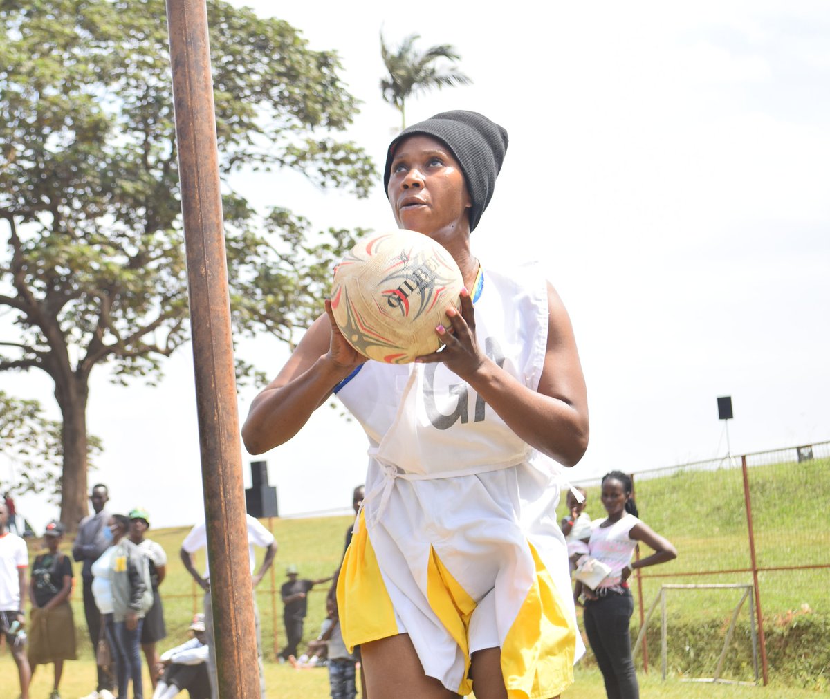 VBugerere's tweet photo. #BikaNetballUpdates 

Quarterfinal2

Nyonyi Nyange 43-34 Ngambi Nsamba

 #LiveAtWankulukuku

#VOBupdates 

@kayiirajackson @MbugaSwaibu9 @BugandaOfficial @cpmayiga https://t.co/SLG1oHm0v2