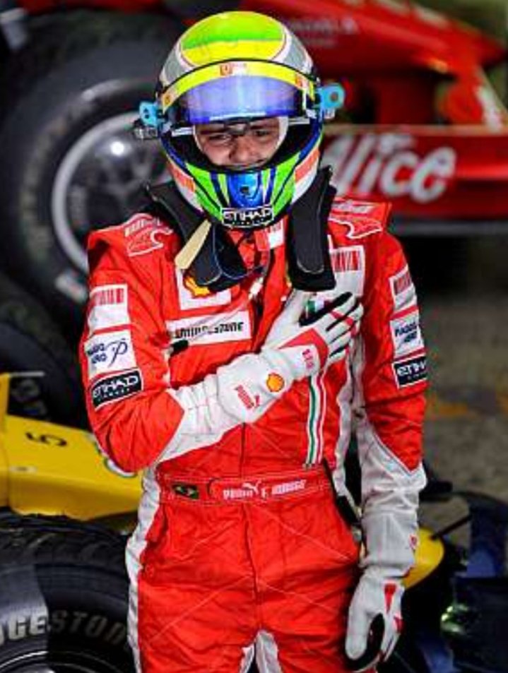 josemiturbe's tweet photo. X: "El dinero compra la felicidad, nunca he visto a alguien triste en un Ferrari".

Mientras en la F1: https://t.co/bMWElwoTK8