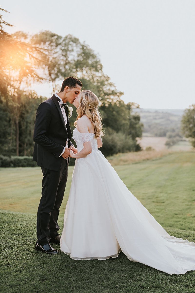 RockMyWedding tweet media