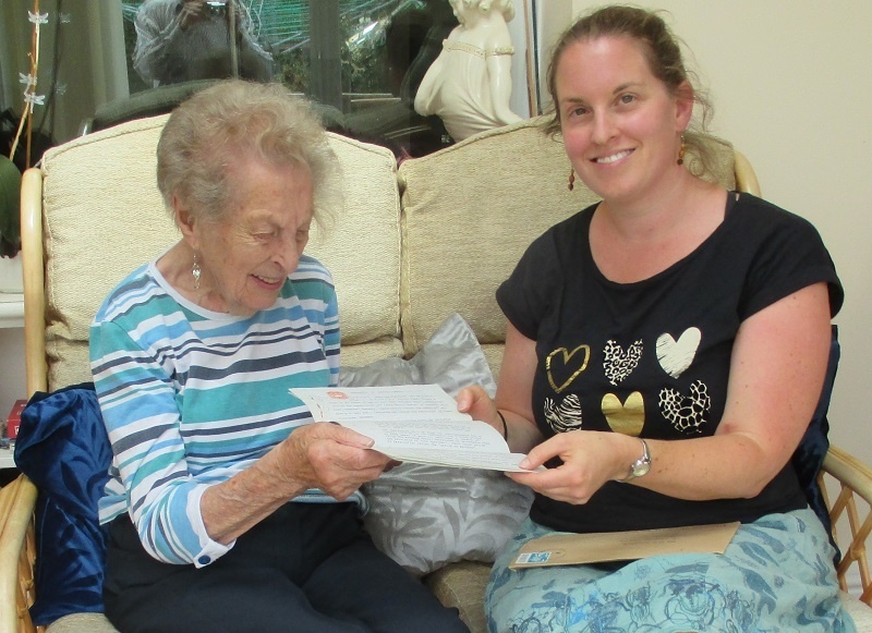 BerksArchives's tweet photo. Last week, we collected the deposit of a Plenty &amp; Son Ltd (engineers of Newbury) apprenticeship indenture for Philip Passey who was apprenticed in 1935 from his sister Ruth. Ruth Saunders MBE of Newbury, at 106, is our oldest depositor. @Ruthsaunders104 #Newbury https://t.co/ZK6qIWF6Mh