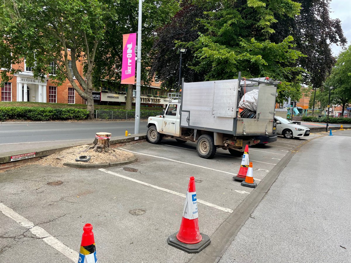 Emergency tree removal in the city centre.
See more at arb-aid.co.uk
#treesurgeon #landscape #arborist #Coventry #Warwickshire