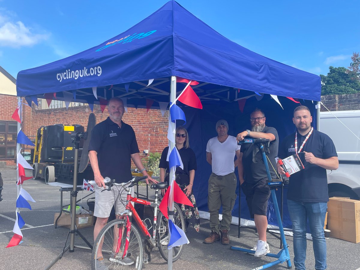 yourcolchester's tweet photo. Our Community Cycle initiative has done so well we've had to add an extra donation day!

Residents donated 90 bicycles to be refurbished &amp; gifted to the local community &amp; to individuals most in need. 

Read the full story here: https://t.co/DYWjEA2Q9f

@ALBfestivalCol  @enformUK https://t.co/RuXMe1sAVq