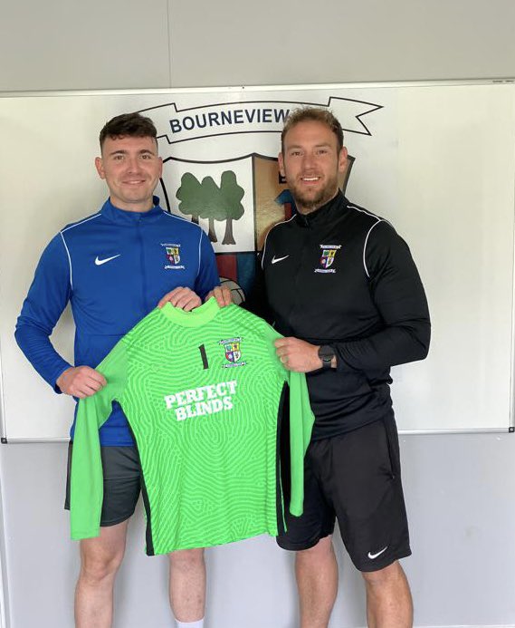 Signing News: Bourneviewmill FC are delighted to announce the signing of Marty Marron. Marty brings brings bags of experience and quality to the squad, we are looking forward to seeing the big man between the sticks. #UTM 🔵🔴⚽️