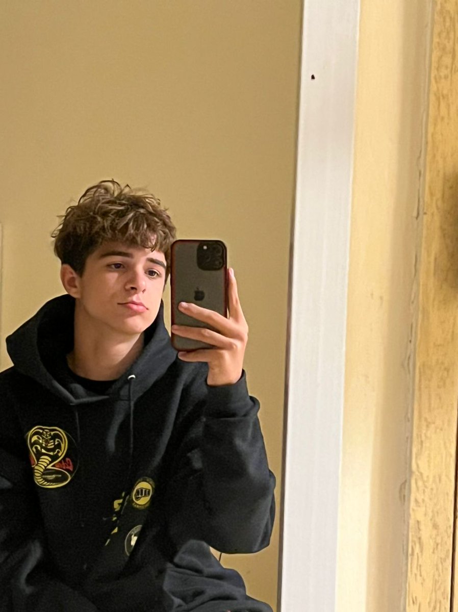 Gsusgt's tweet image. Ig las vio primero.