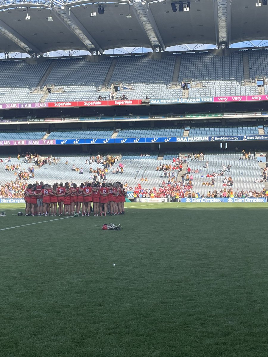 Laura O'Connor tweet media