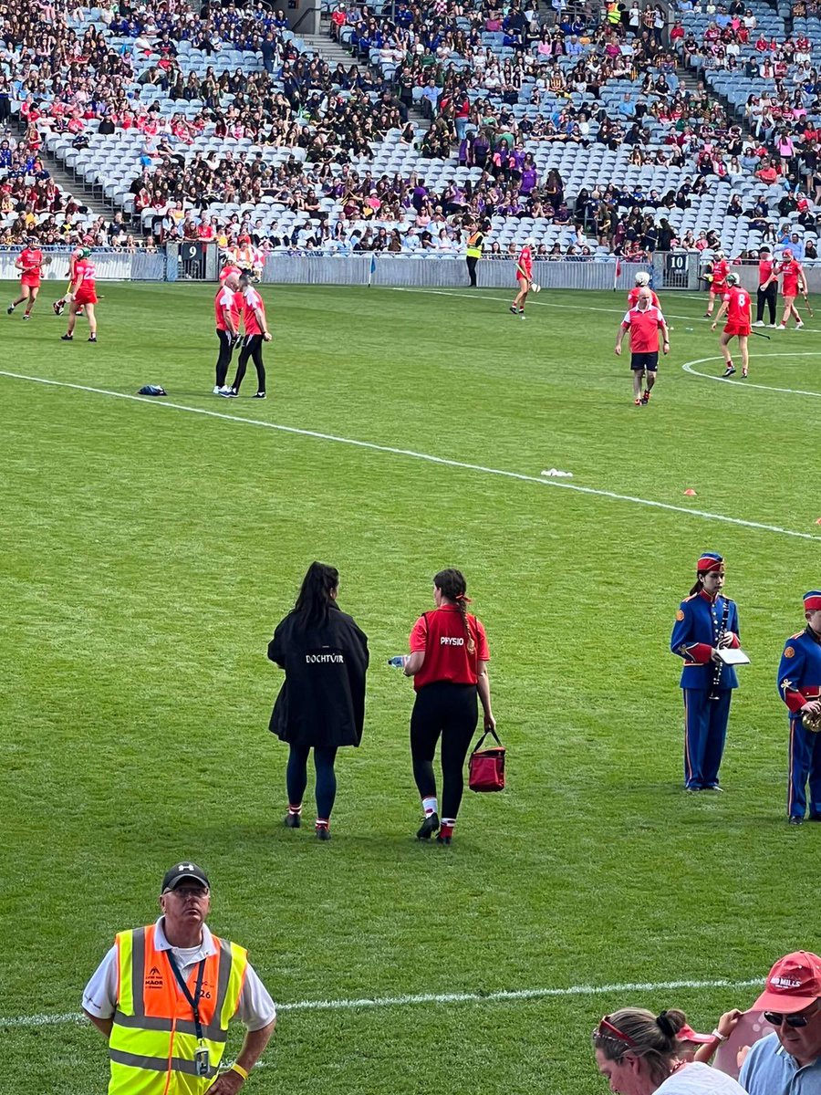 Laura O'Connor tweet media