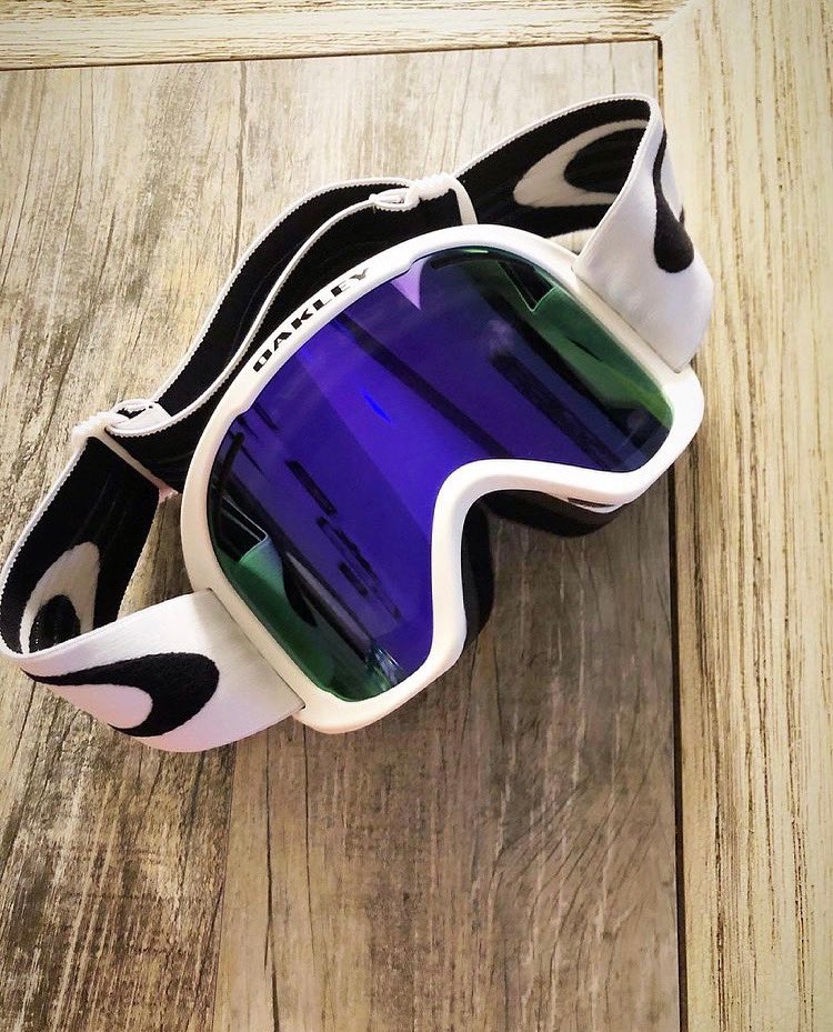 Tiffany14035427's tweet image. …. #flyfirstclass #executiveplatinum @oakley