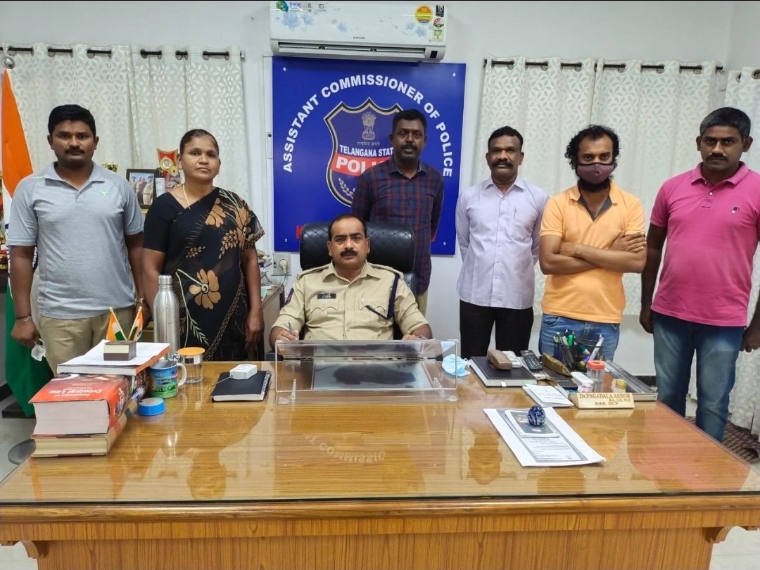 Prakash85008501's tweet photo. 7995548667 Mr.vidya sagar nattorious criminal of karimnagar cheated me 30 lakhs..will you take the action regarding.. @Collector_KNR @karimnagarpc @addl_dcp please have a look @TelanganaCMO @KTR_News I need only justice  🙏 nattorious criminal ruined my life.Jai Telangana.. https://t.co/Gdz29rG0si
